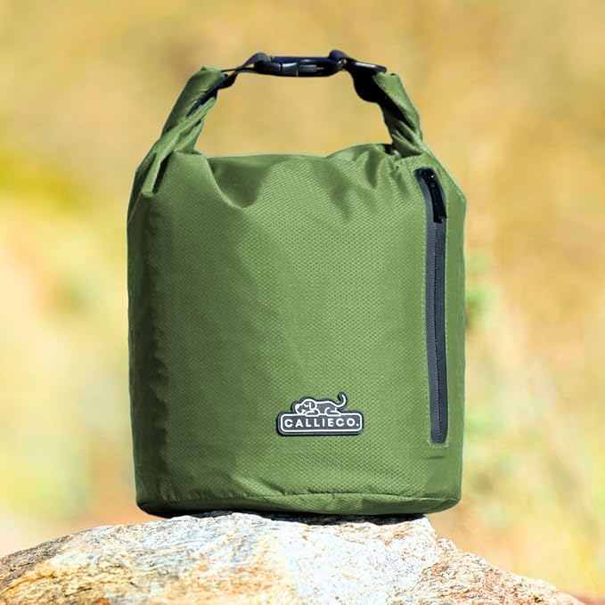 Callieco Dog Food Travel Bag w/ 1 Cup Scoop and Zipper Side Pocket | Waterproof Kibble Storage Container for Home, Road Trips, Camping, Boarding and More (Green, 64 Cups)