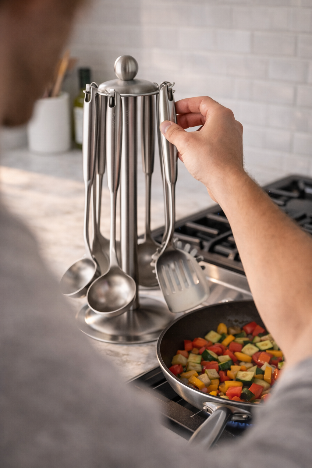 Building a Stable Kitchen Flow: Why Fixed Tool Zones Matter More Than You Think