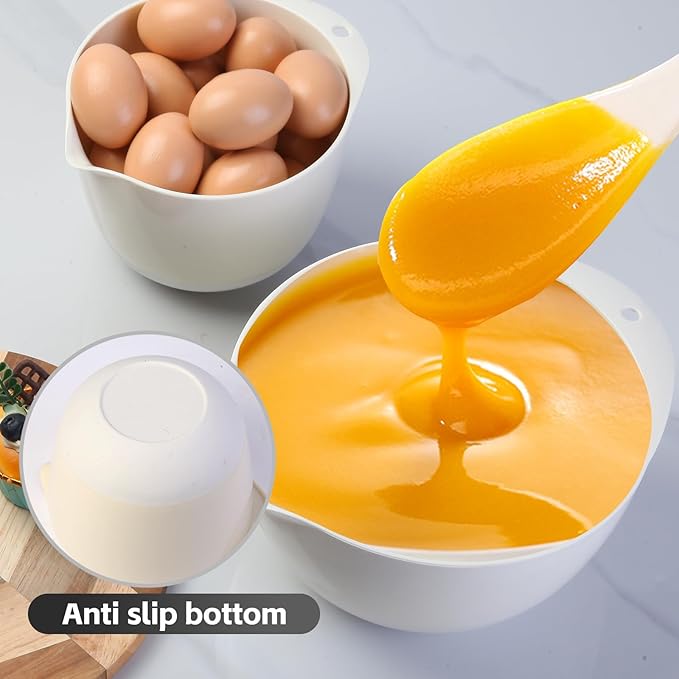 JCXivan 3 Plastic Mixing Bowls with Pour Spout,Lids and TPR Non-Slip Bottom,3Qt,2Qt,1.5Qt,Nesting Bowl Set for Kitchen Prep,Baking,Storage,Batter,Small,BPA free,Dishwasher Safe,Easy to Grip,White