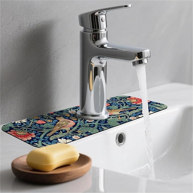 Kitchen Sink Splash Guard，strawberries and birds Faucet Mat Sink Gadgets-Super Absorbent Fast Drying Mat Drip Catcher for Kitchen, Bathroom,Sink Mat, Dish Drying Mat, Bathroom(15" X 5.5" )