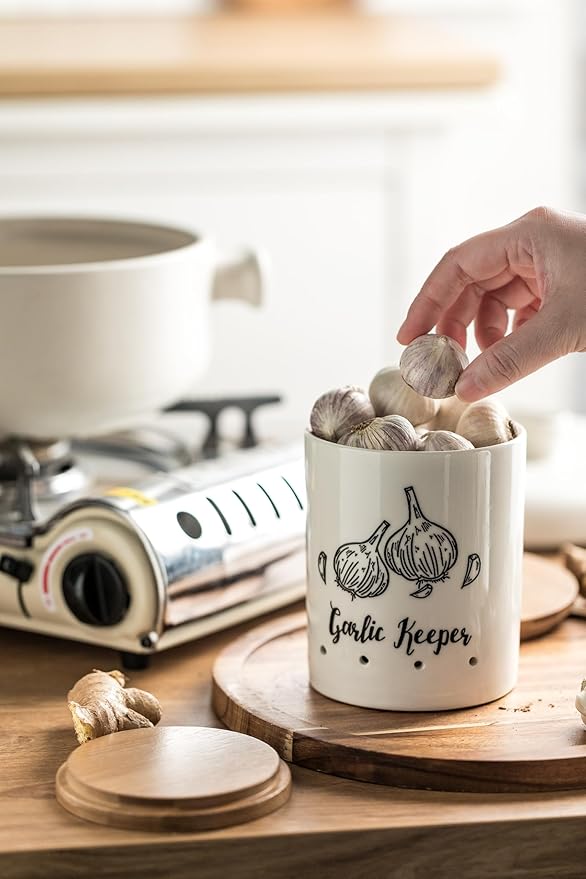 LYEOBOH Garlic Keeper, Garlic Storage, Garlic Holder, Large Ceramic Garlic Keeper with Wooden Lid, Garlic Jar, Garlic Storage Container, White