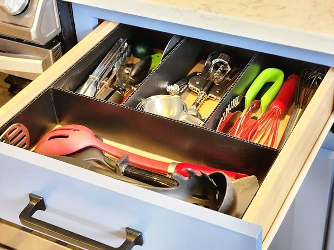 DRAWER DADDY - The world’s most customizable drawer dividers.