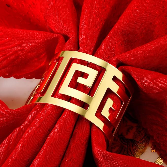 96 Pcs Gold Napkin Rings Hollow Out Napkin Rings Holder Set Metal Serviette Buckle Bulk for Dinner Table Decoration Christmas Holiday Wedding Party Birthday Banquet Gathering