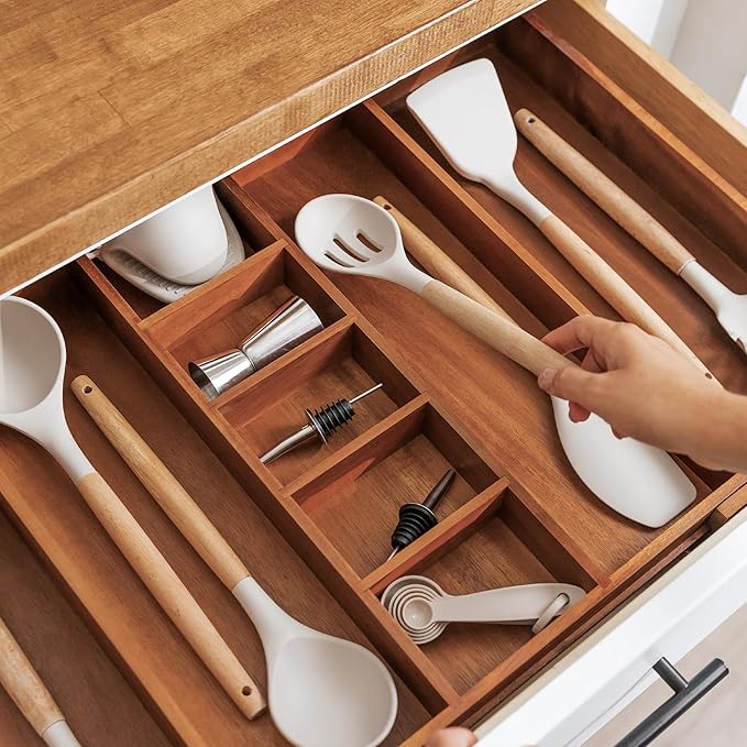 KitchenEdge Adjustable Kitchen Drawer Organizer for Utensils and Junk, Food-Safe Contract Grade with 100% Sustainable Wood, Non-Slip, Expandable from 16" to 28" Wide - Natural Acacia