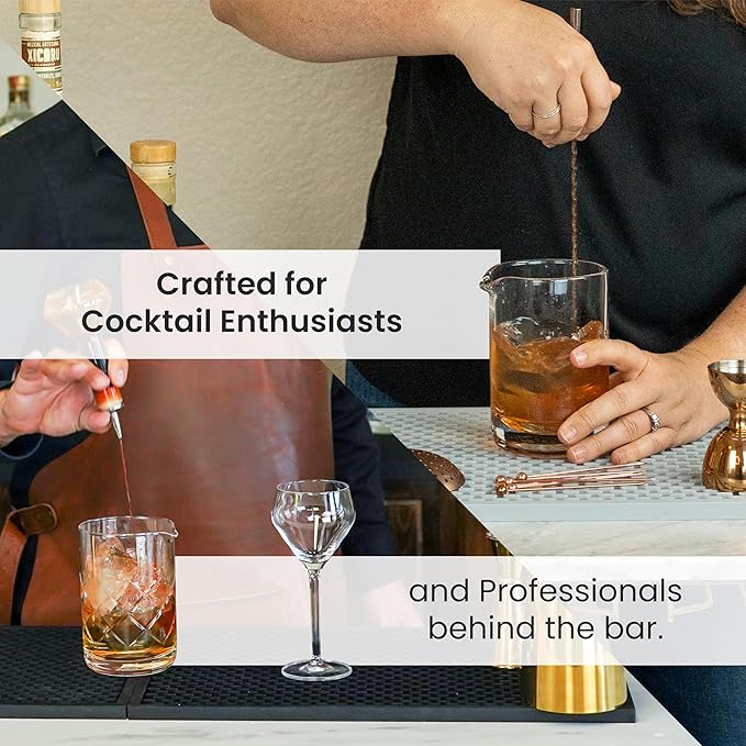 A Bar Above Cocktail Mixing Glass, Classic Style Crystal Stirring Pitcher, Thick Weighted Base for Stable Stirring, 18 Oz Drink Mixer, Bar Accessories, Ideal for Craft Cocktails at Home or Bars